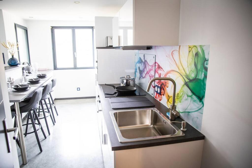 Bienvenue Dans Le Cobalt ! Apartment Cholonge ภายนอก รูปภาพ
